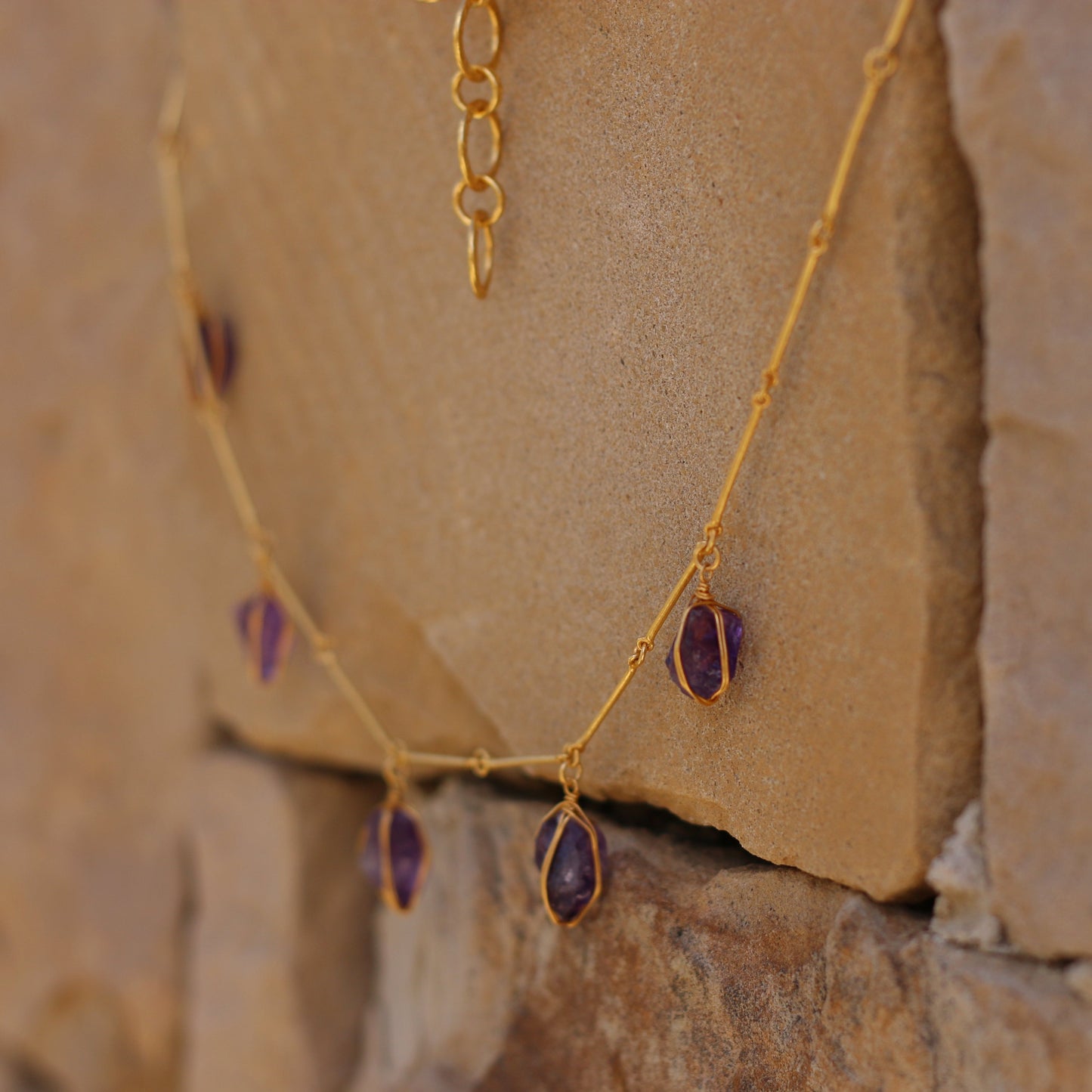 NATURAL STONE WIRE WRAPPED NECKLACE - The Glam Harbor