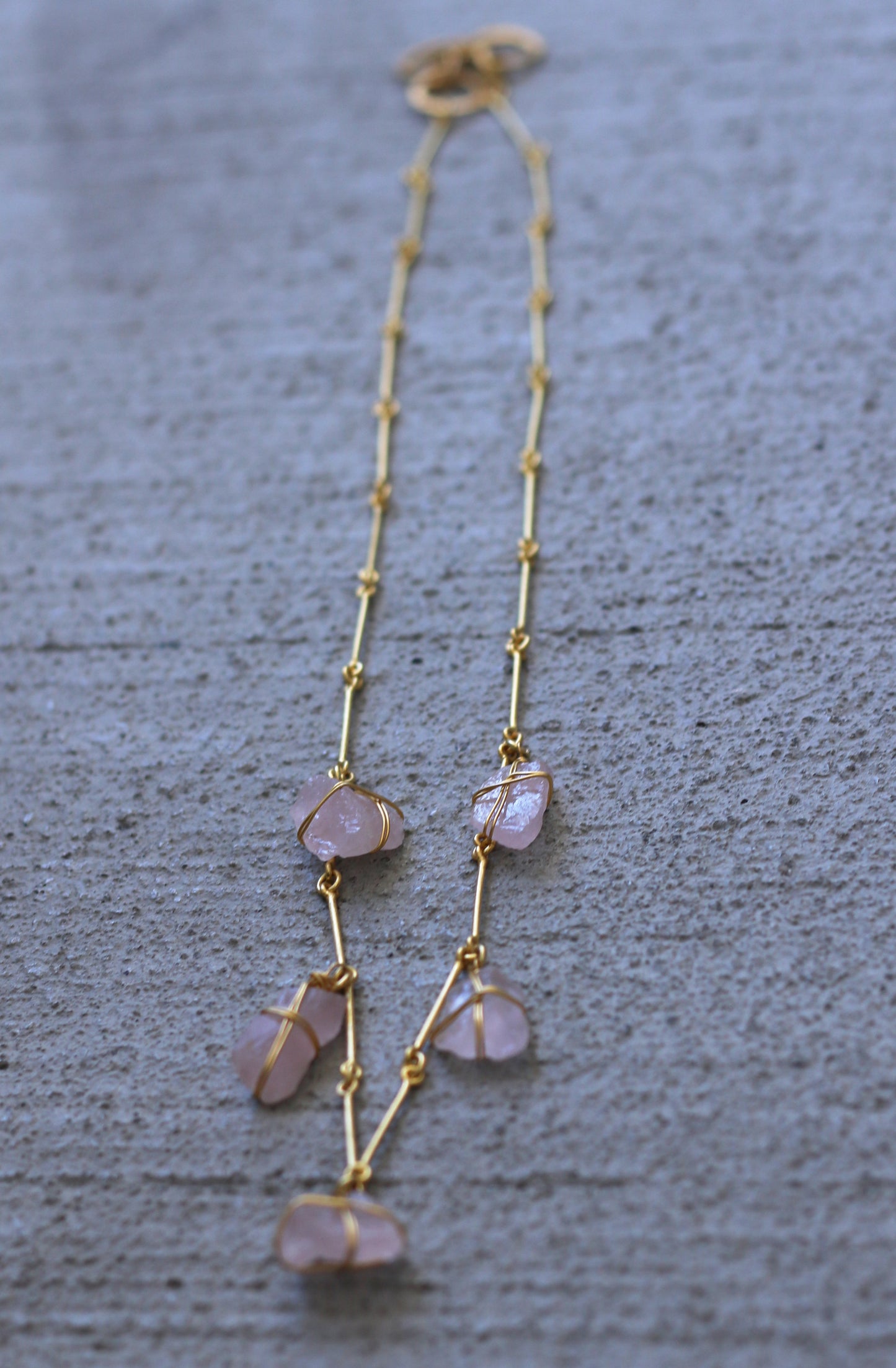 NATURAL STONE WIRE WRAPPED NECKLACE - The Glam Harbor