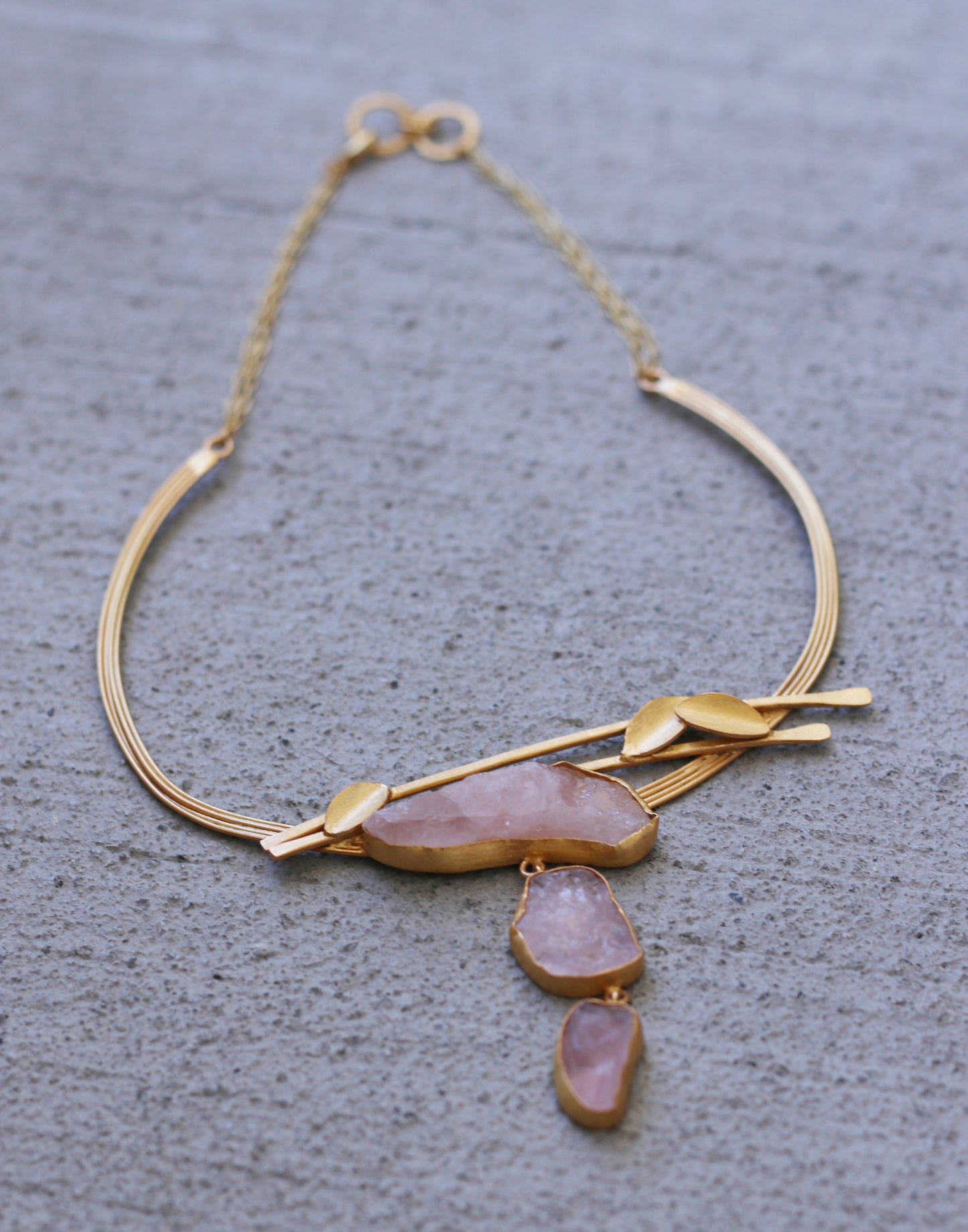 BRANCH LEAF ADJUSTABLE CHOKER NECKLACE - The Glam Harbor