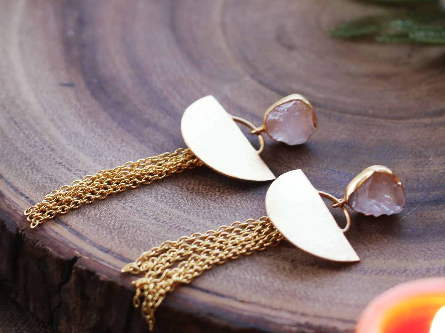 CRESCENT DANGLE EARRINGS - The Glam Harbor