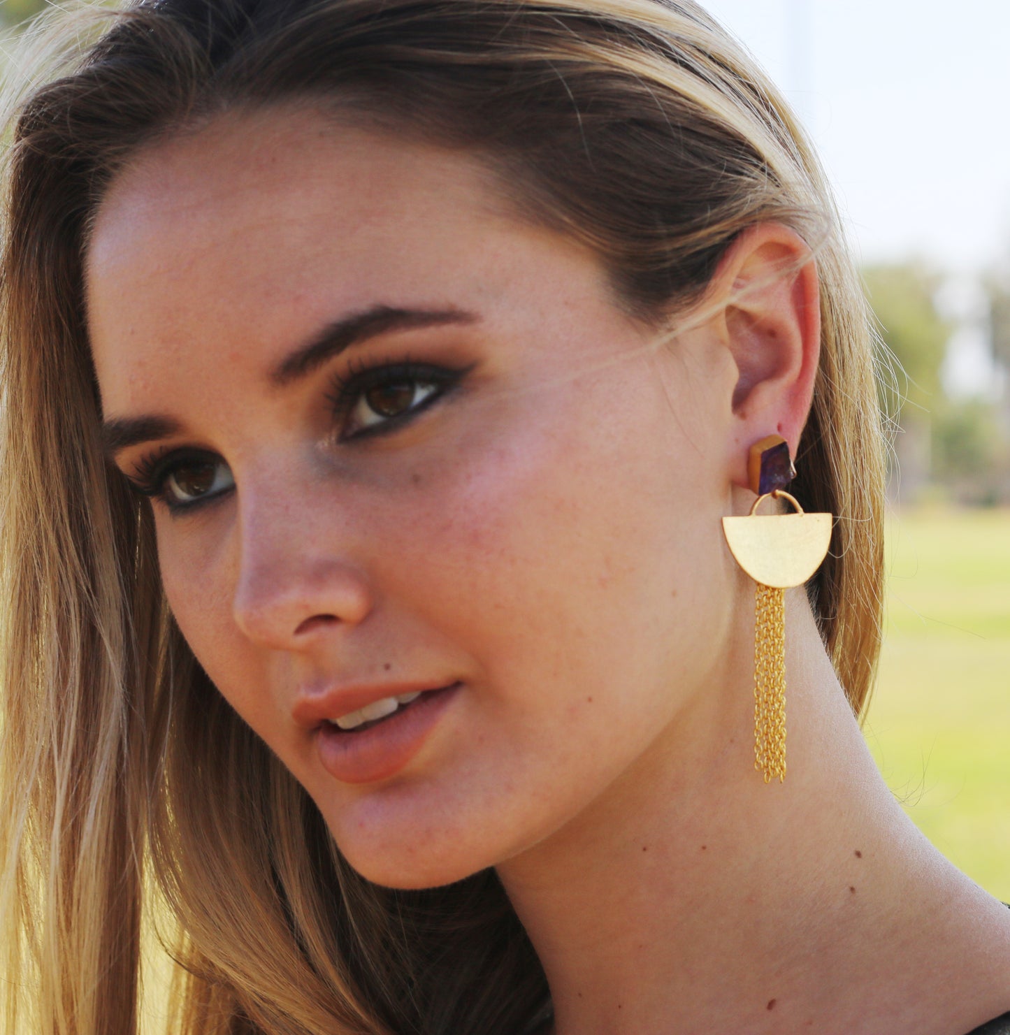 CRESCENT DANGLE EARRINGS - The Glam Harbor