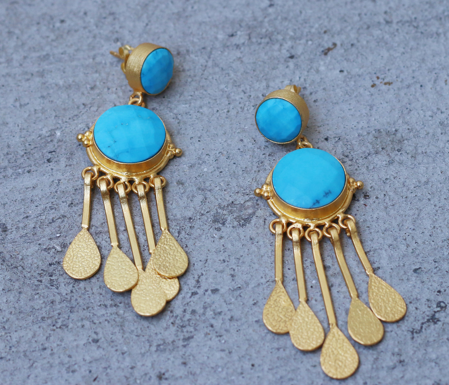 EGYPTIAN DANGLES EARRINGS - The Glam Harbor