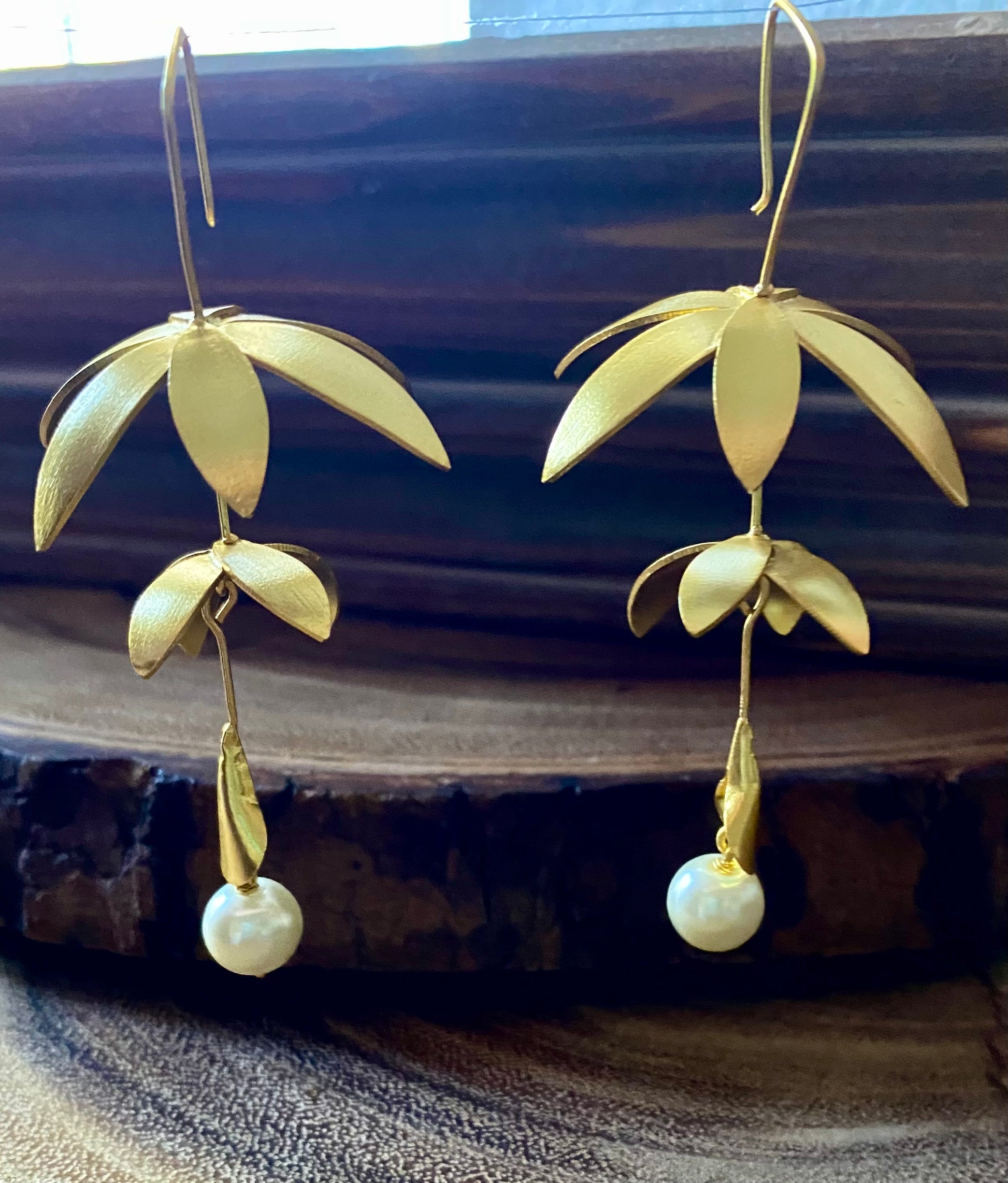 BOUGAINVILLEA  EARRINGS - The Glam Harbor